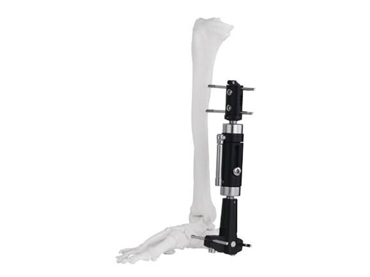 Dynamic axial external fixator (ankle joint type)